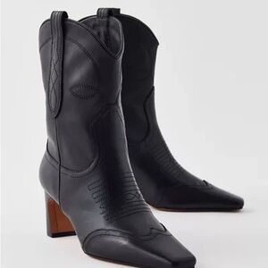 Steve Madden Josefine Leather Bootie 8.5 New